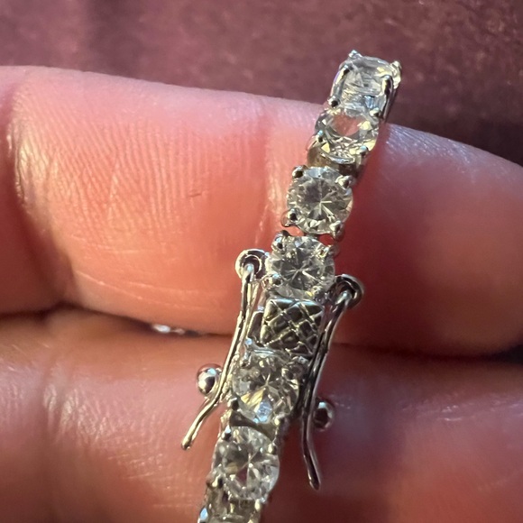 925  Mo Silver Tennis Bracelet with CZ's and Dual Lock Slip Clasp, 7 1/4 Long! - Picture 10 of 14